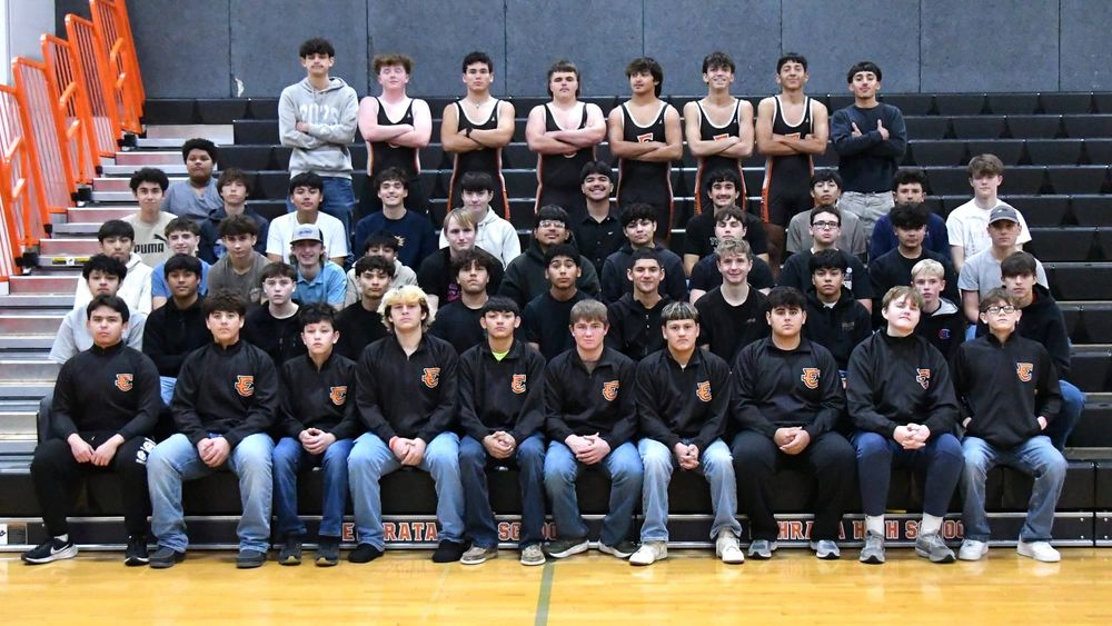 State qualifiers Woods, Garcia anchor Tiger boys wrestling roster post image