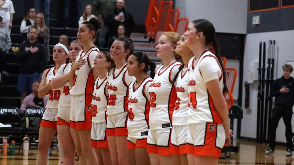 Cold night shooting for both Tiger squads in road losses at Chelan post image