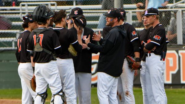 Tiger baseball struggles in Selah, Grandview contests post image