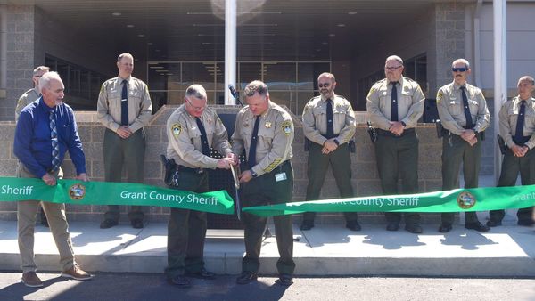 County cuts the ribbon for new sheriff's office, jail facility post image