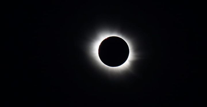 Four minutes of enlightening darkness: The great solar eclipse of May 1715.