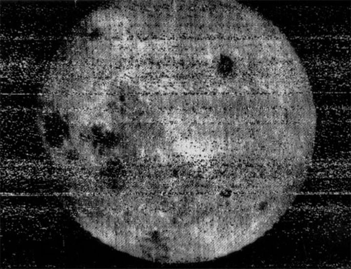 The dark side of the Moon revealed: The flight of Luna 3.
