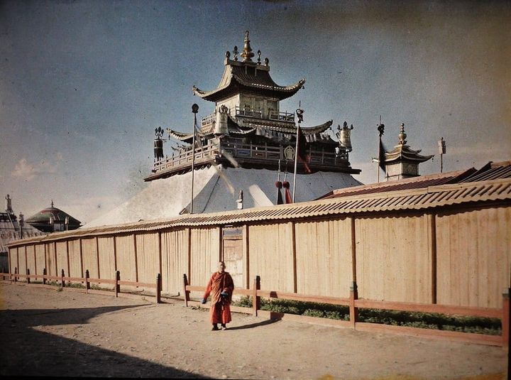 Historic Photo: Outside the Yellow Palace, Mongolia, 1913.