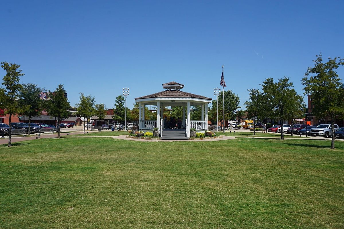 Carrollton Square, Texas