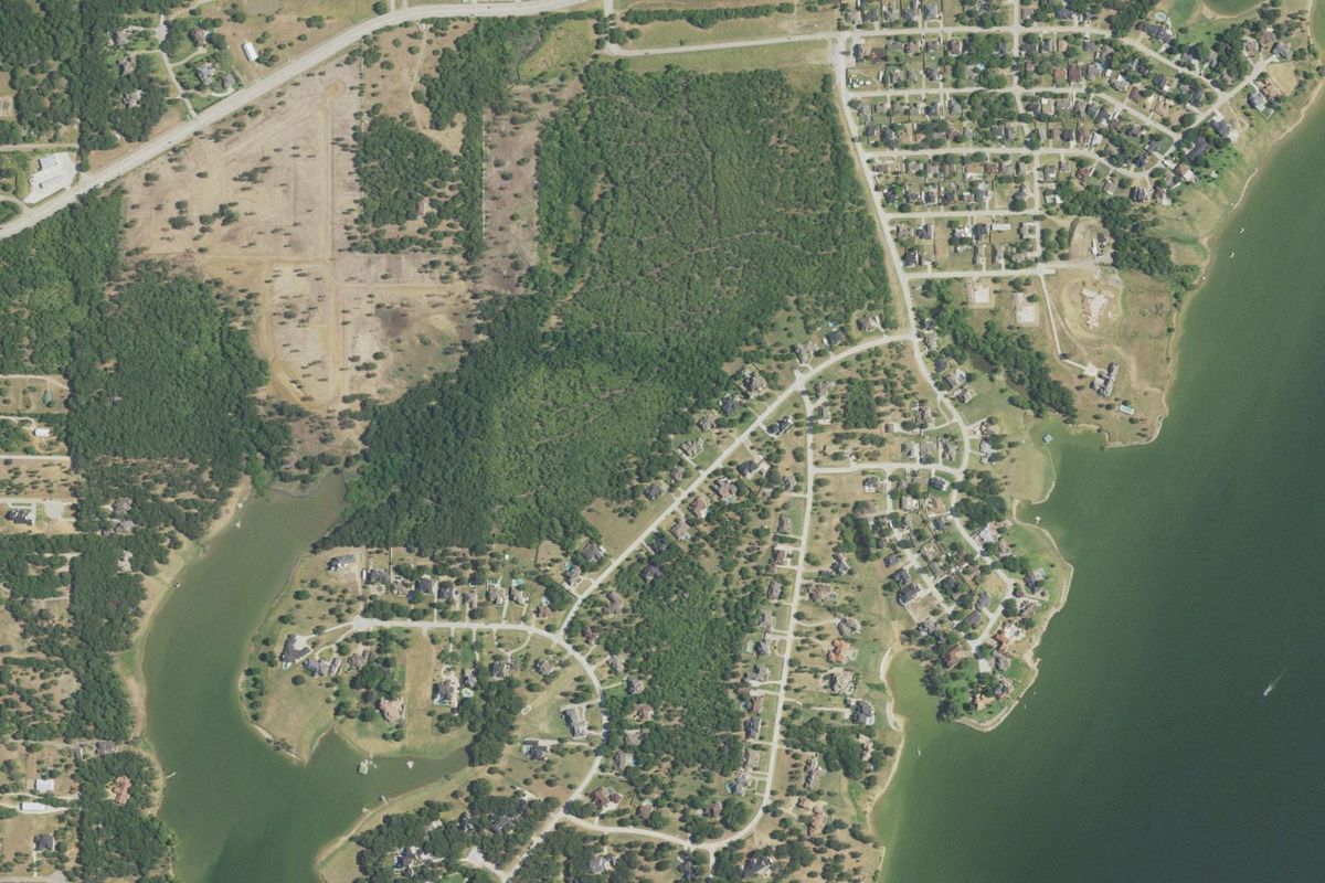 Aerial photograph centered on Lakewood Village, Texas