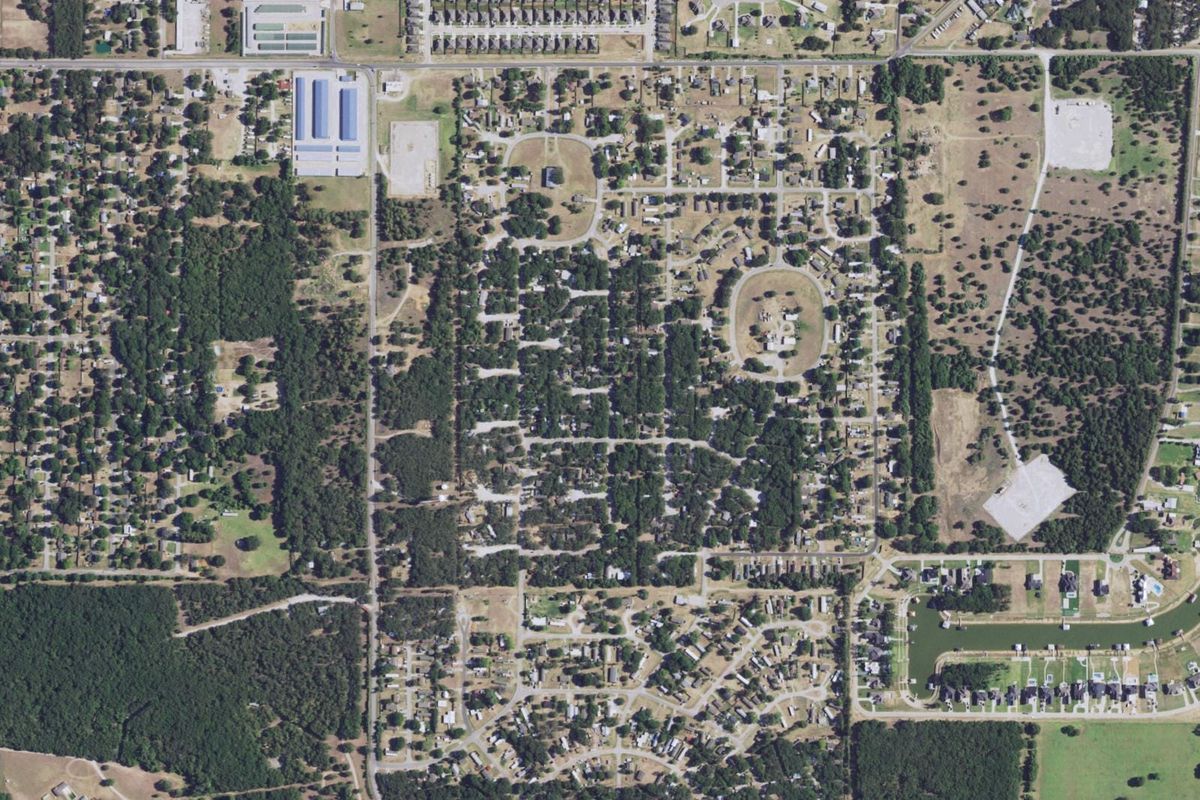 Aerial photograph centered on Pelican Bay, Texas