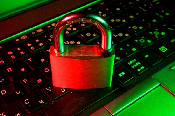 SOC 2, ISO 27001, HIPAA: 미국 B2B SaaS 보안 인증의 모든 것