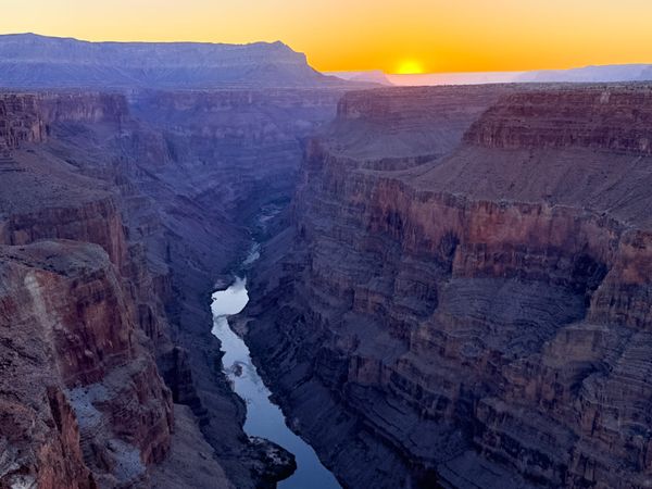 Grand Wagoneer am Grand Canyon