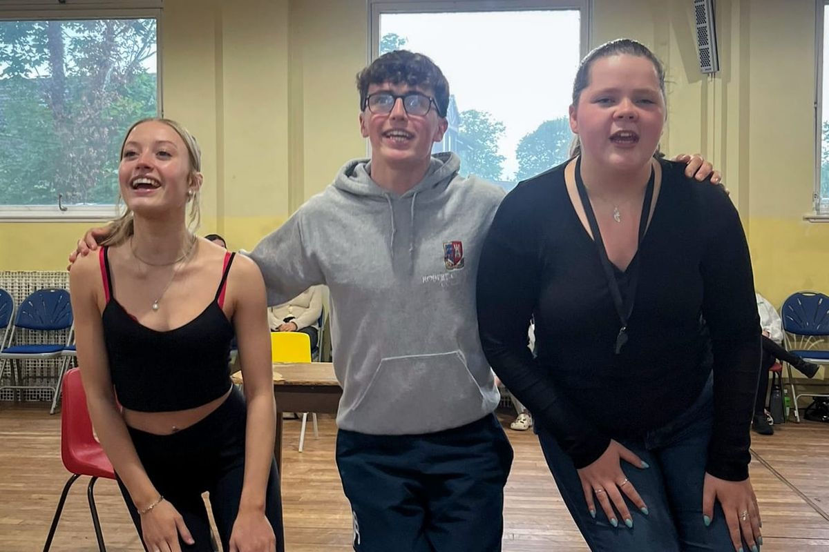 Teen Cast Tackle Annie with Spirit at Aberdeen Arts Centre