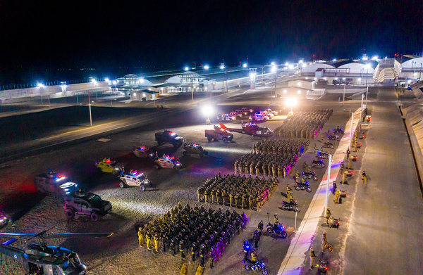 ¿Qué opino del CECOT de Nayib Bukele? / What do I think of Nayib Bukele's CECOT?