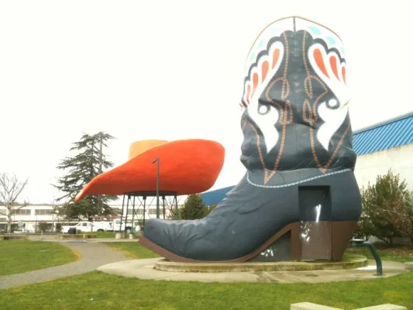 Hat n’ Boots Park – Seattle, WA 🤠👢