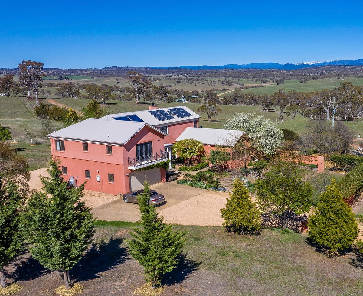 Outstanding executive home Post feature image