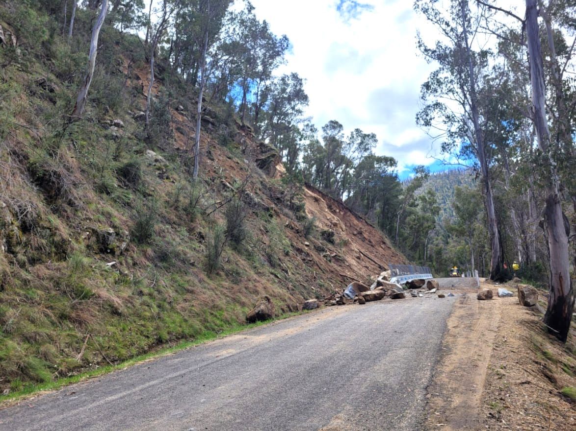 Elliott Way to remain closed Post image