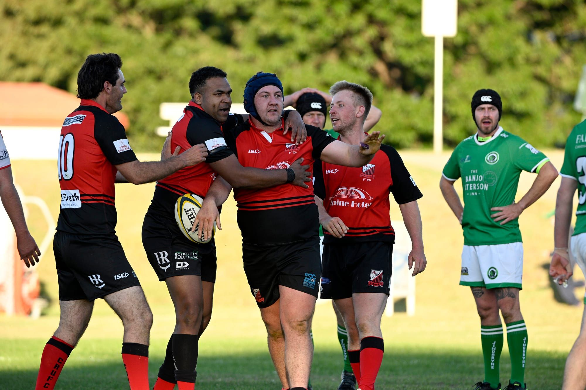 Red Devils Run Riot Over Bushpigs Post image