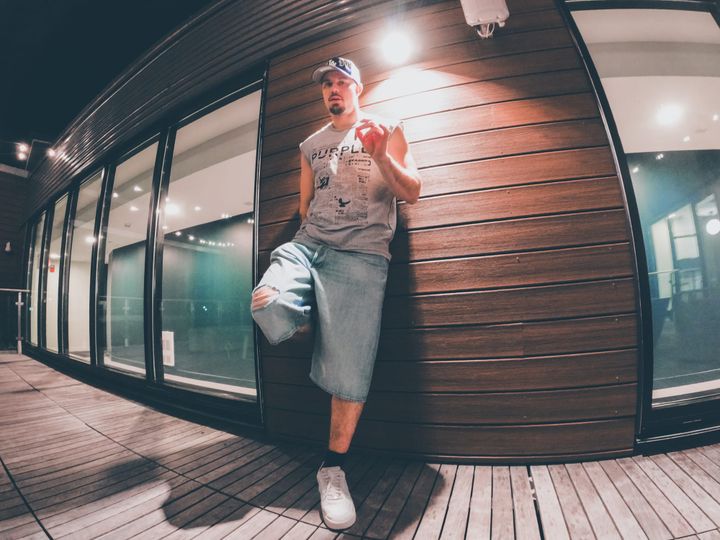 Rising Artist 8knivezz Breaks the Mold with Raw Honesty and Unfiltered Sound