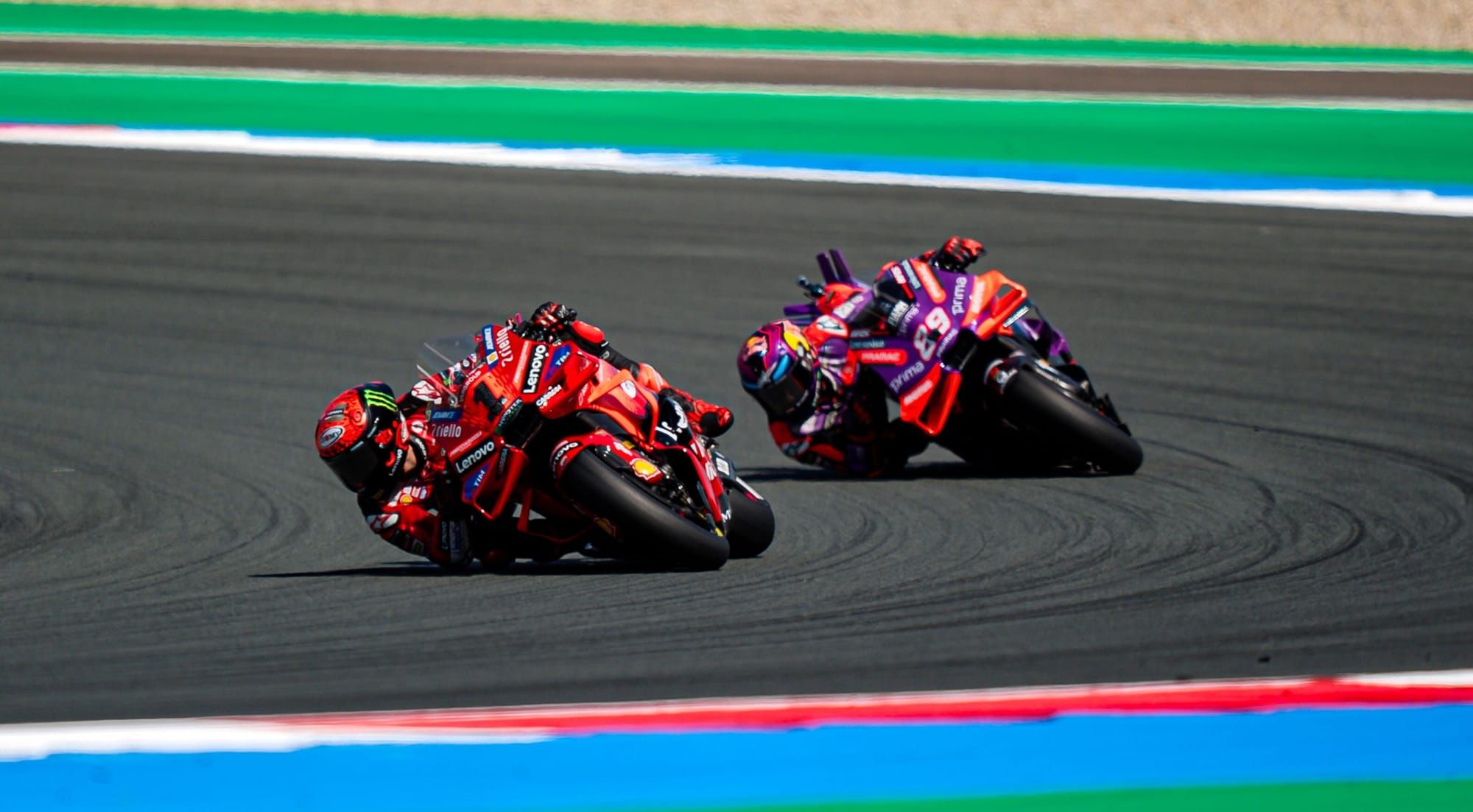 Pecco Bagnaia dicte sa loi à Assen