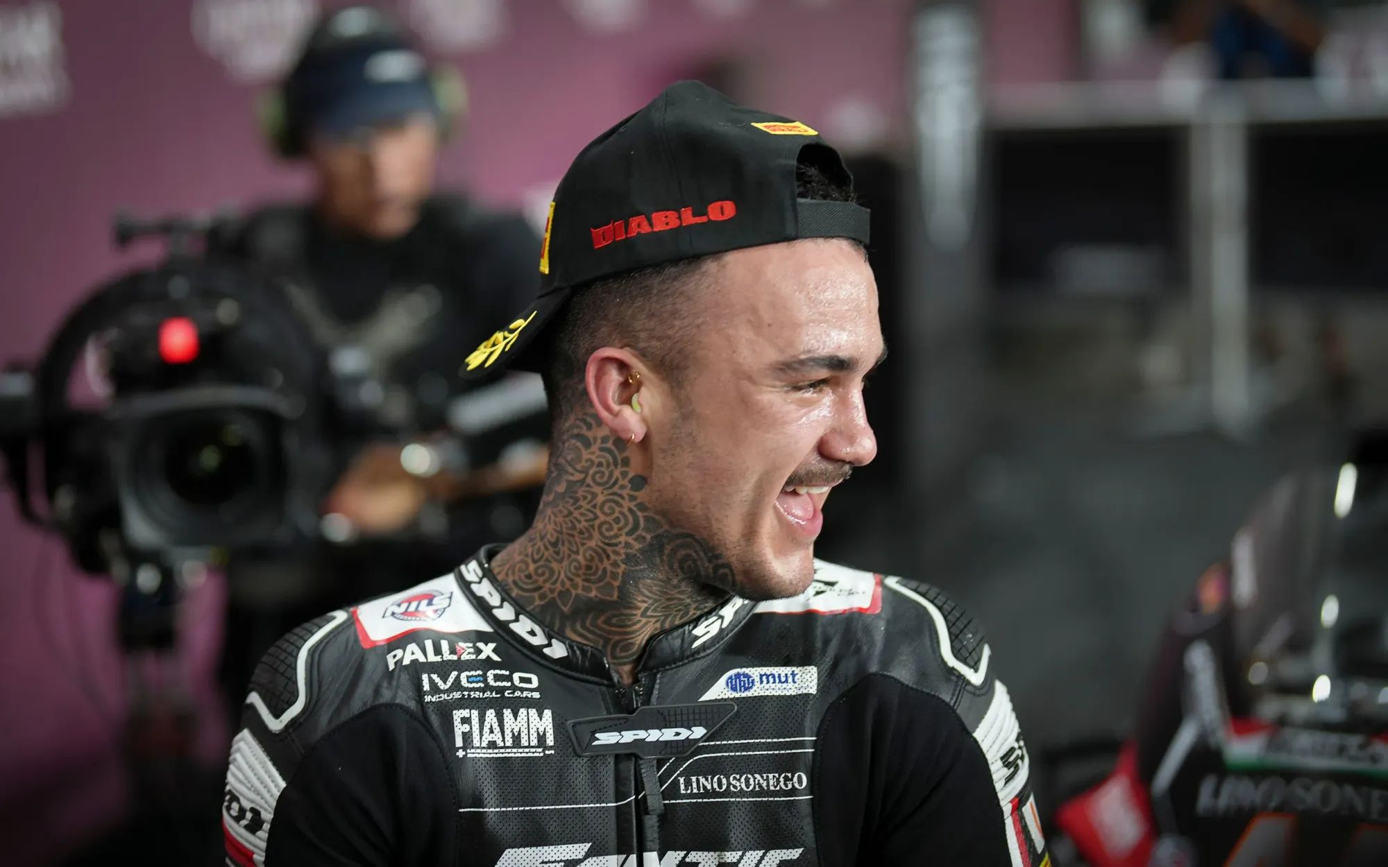 Troisième leader différent en Moto2