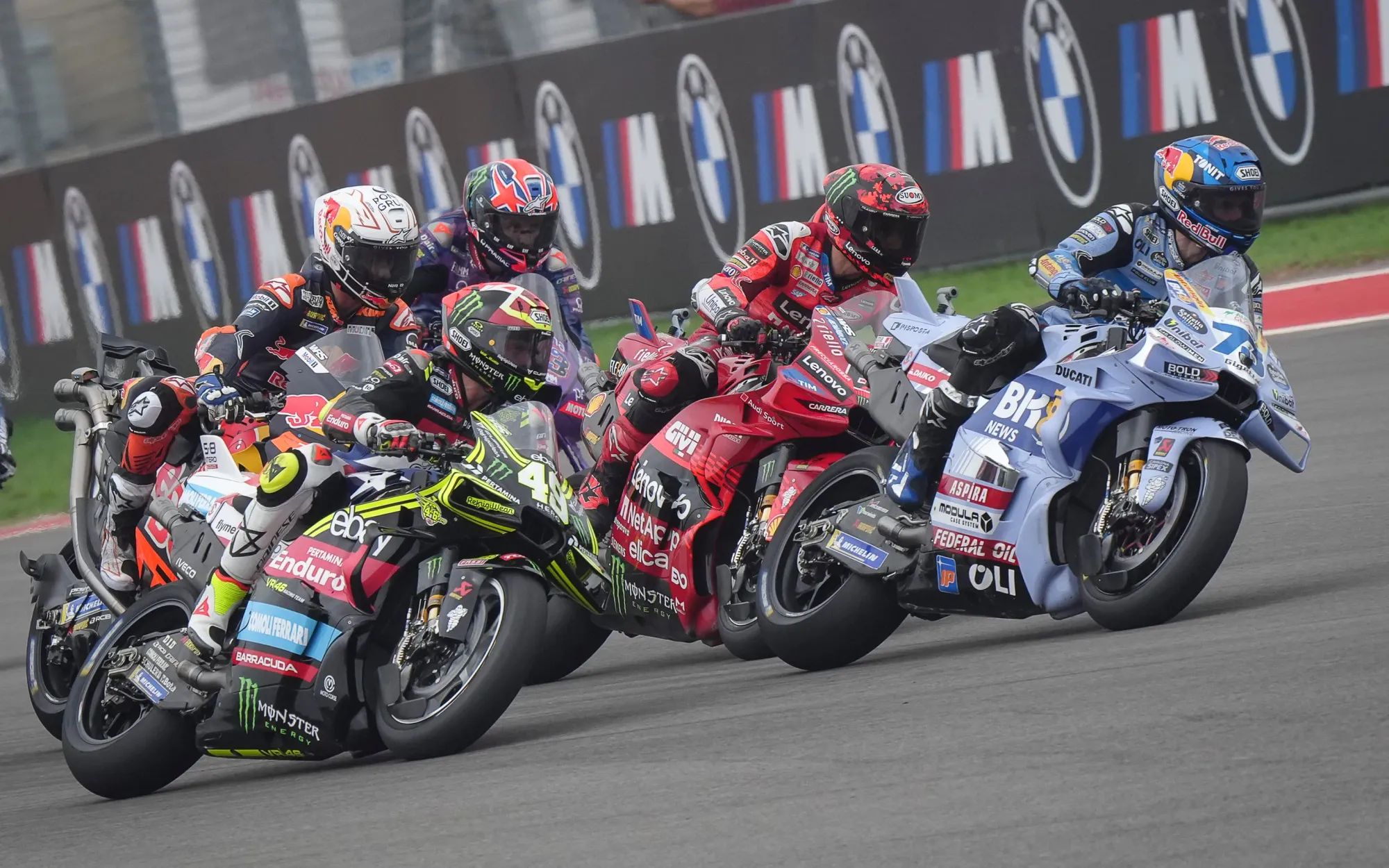 Qui mène les championnats avant le GP du Qatar