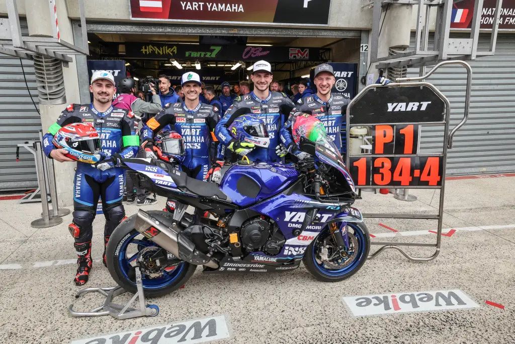 La Yamaha #7 en pole au Mans
