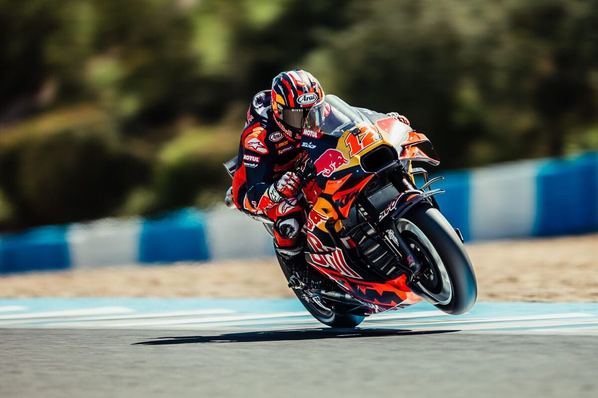 « On est très proches » : Viñales impressionne avec KTM