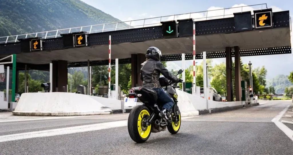 Gratuité des autoroutes pour les motards en route pour le GP de France