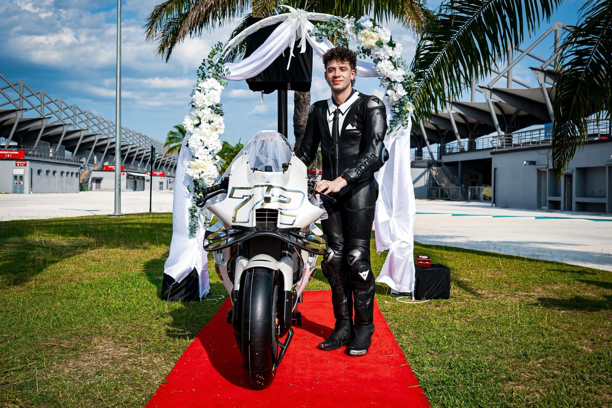 Bezzecchi prolonge chez Aprilia jusqu'en 2028