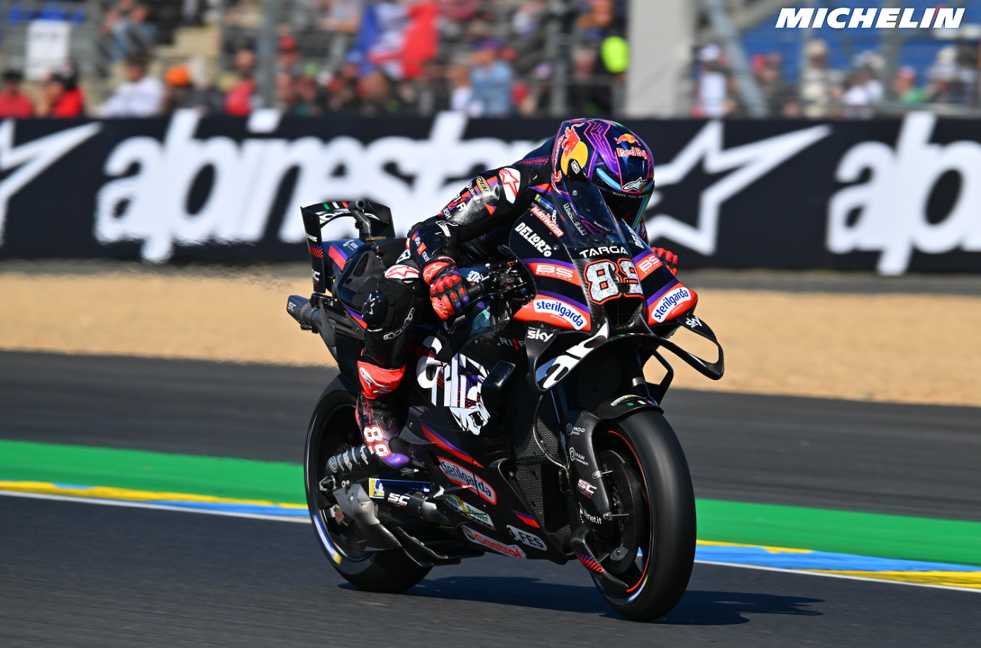 Premier podium 100% Aprilia