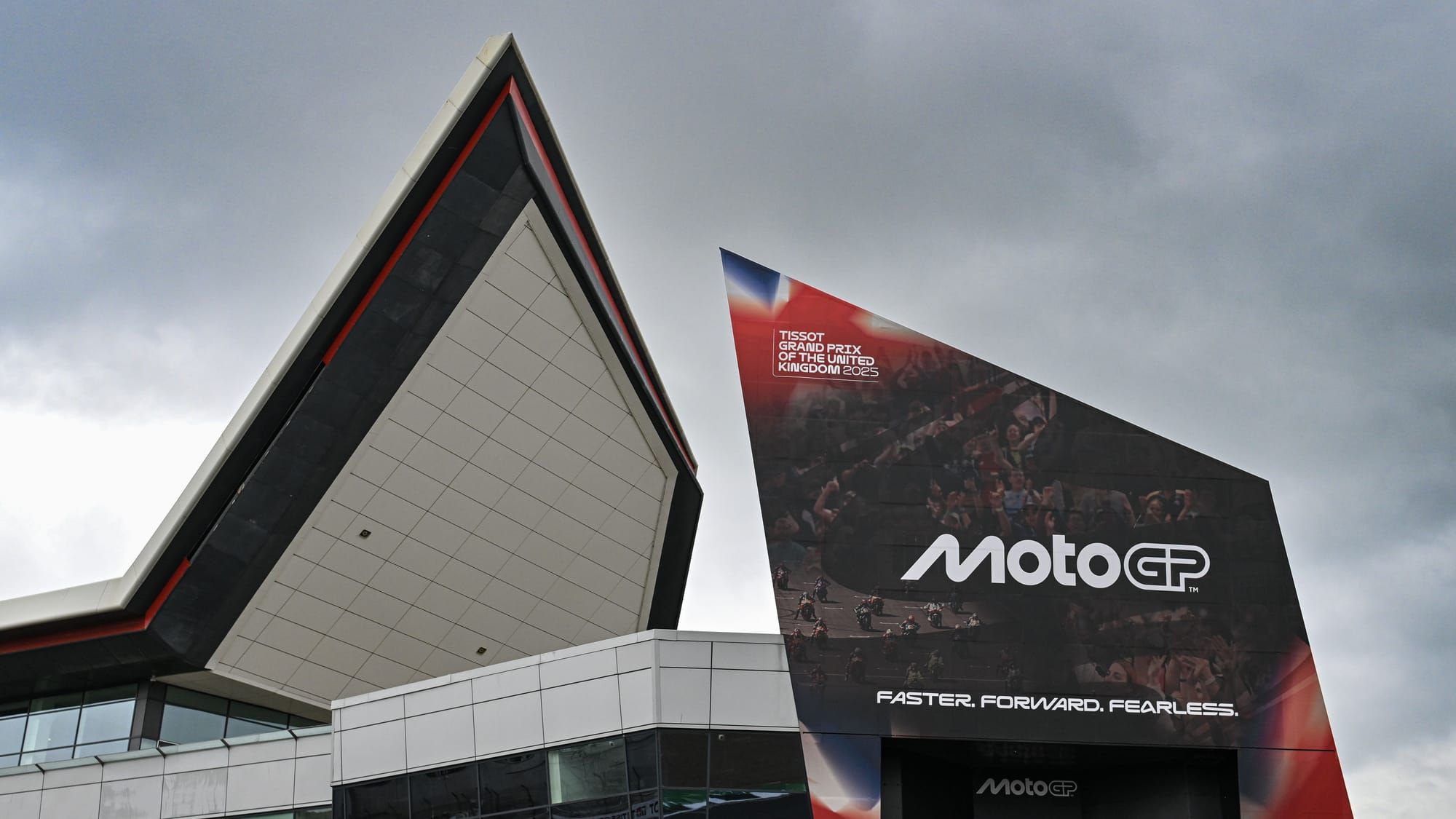 Silverstone prolonge avec le MotoGP jusqu'en 2028 : « 11 vainqueurs différents en 11 Grands Prix »