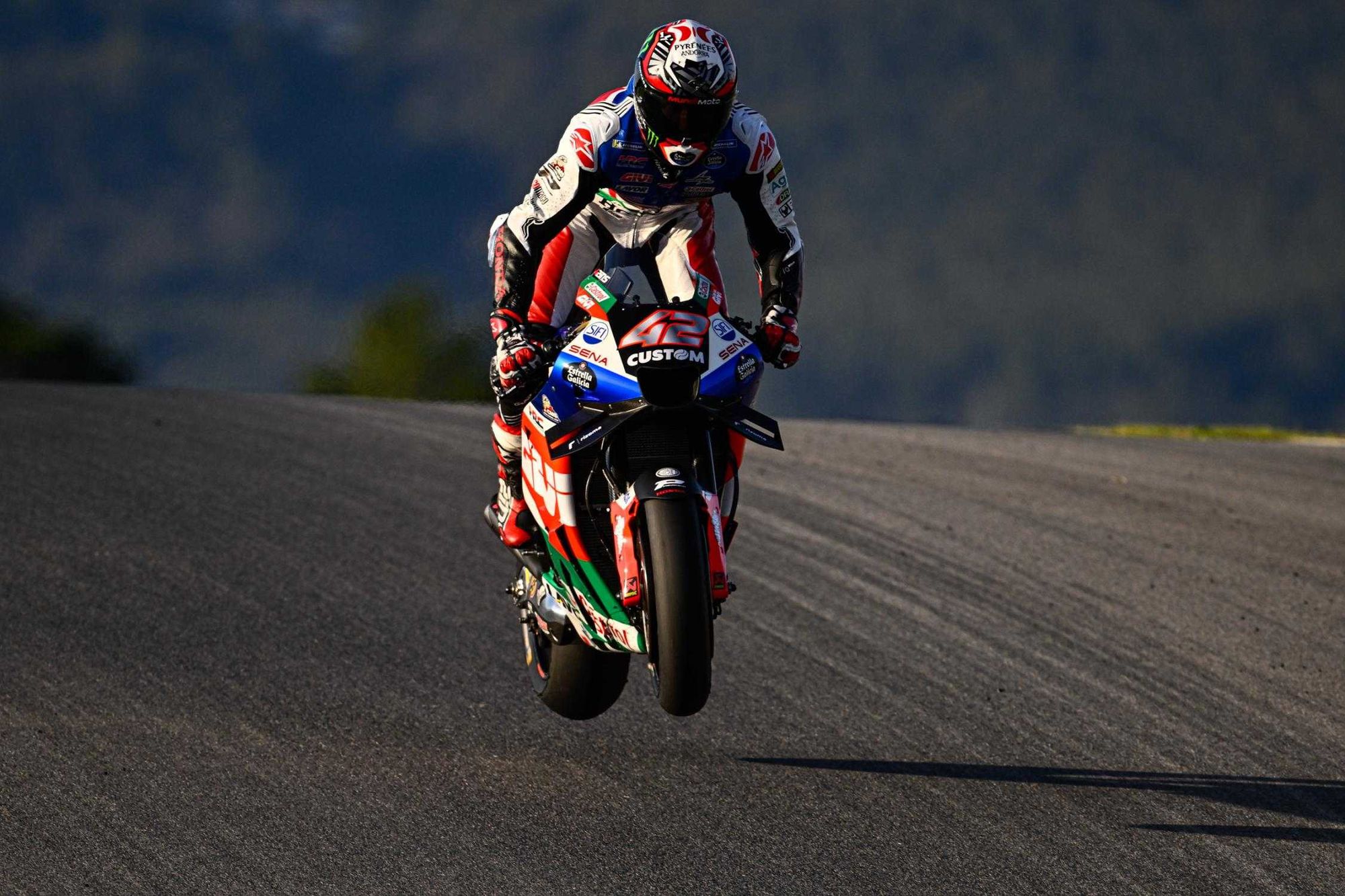 Rins manquera Silverstone, Lecuona à sa place