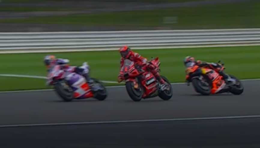 Silverstone : Lorenzo critique Zarco « peu respectueux du pilote devant lui » (sisi, on vous jure)