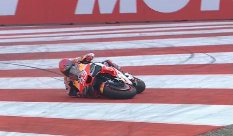 Marquez rouspète après son erreur : « Le podium était possible »