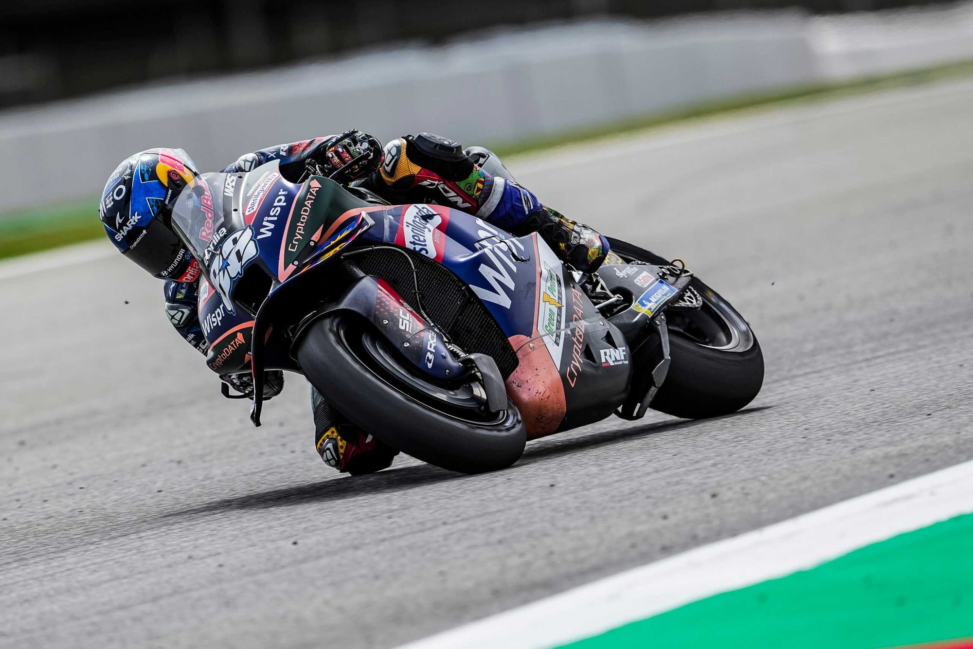 « Pas mal du tout » : Oliveira place une troisième Aprilia dans le top-5