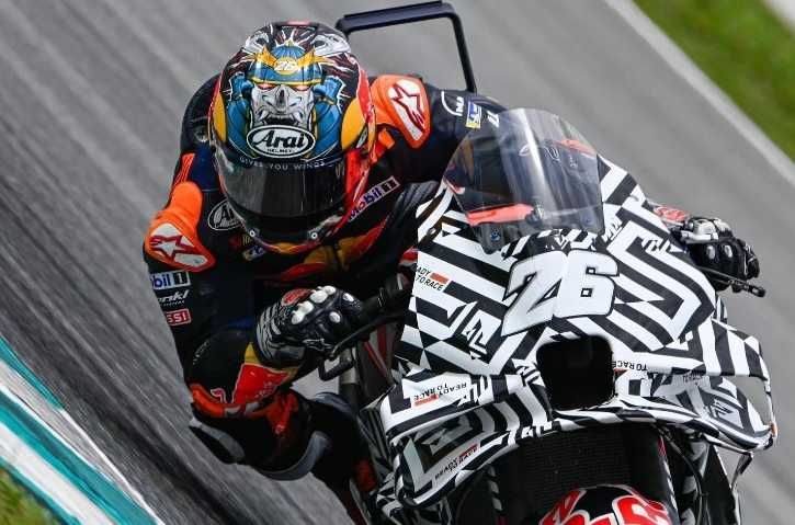 Pourquoi un carénage zébré sur la KTM à Sepang ?