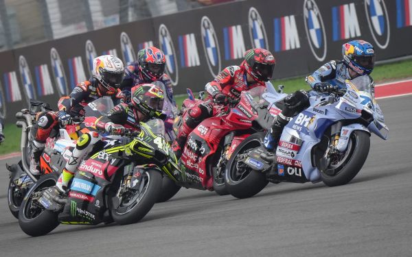 Qui mène les championnats avant le GP du Qatar