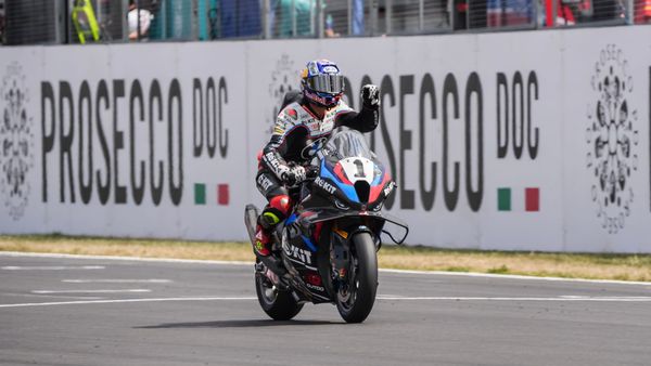 CHANGEMENT DE LEADER : Razgatlioglu passe devant Bulega !