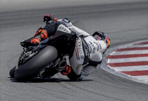 Martin de retour sur une Aprilia de série