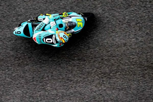 Australie, Moto3 (FP1) : Fernandez frappe le premier sur le mouillé