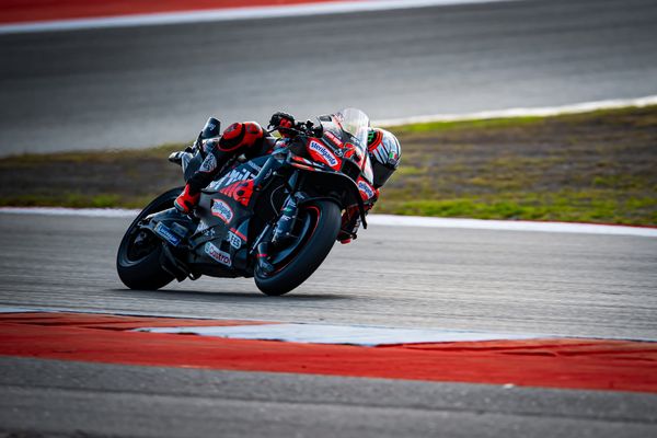 Bezzecchi s'impose devant Marquez