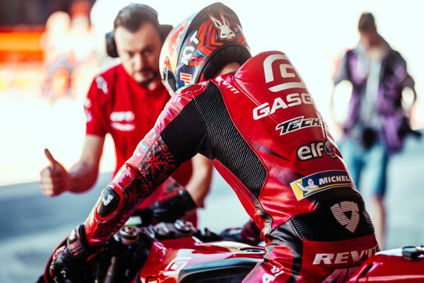 Fernandez toujours pilote KTM si Acosta le remplace ?