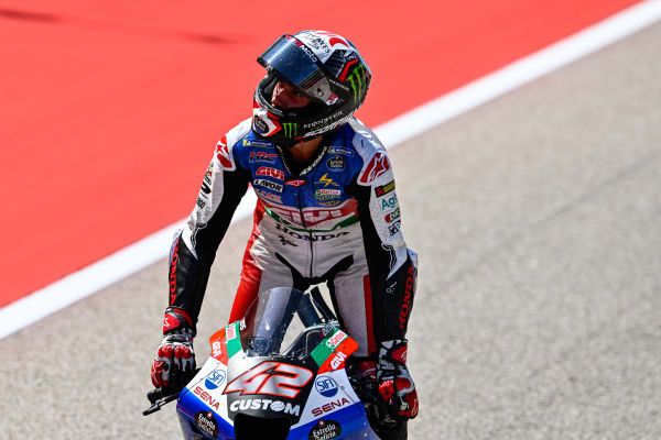 Rins tente le coup et se rend au Japon !
