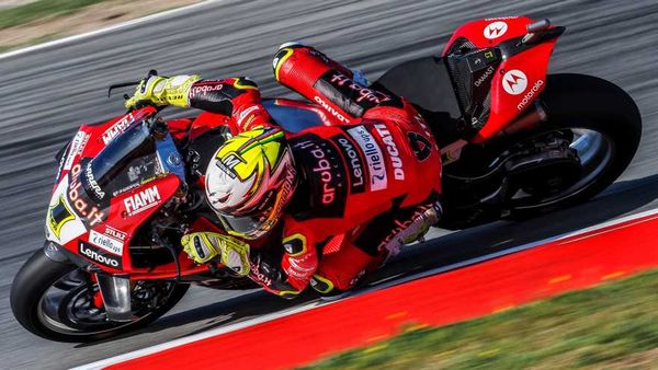 Bautista s'offre une pole record à Barcelone