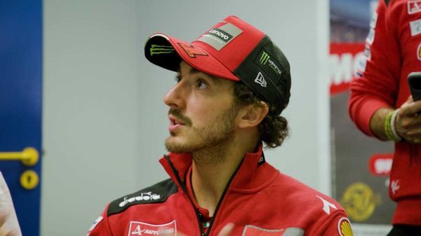Petite fracture de la cheville droite pour Bagnaia