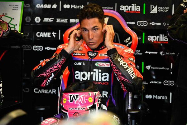 « Utiliser ce p****n de téléphone, une énorme connerie » : Espargaro sur sa blessure au talon