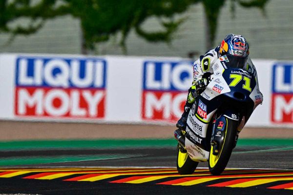 Sachsenring, Moto3 : Sasaki écrase la concurrence