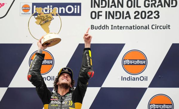 « C'est pour Filippo » : l'émouvante victoire de Bezzecchi en Inde