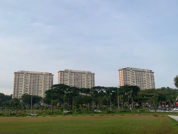 Why Buying a New Launch Beats Waiting for an En Bloc Windfall — Thomson View Explains Why