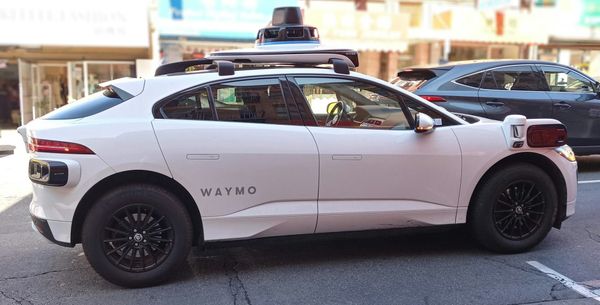 Update on autonomous driving: crashing into fences is an issue