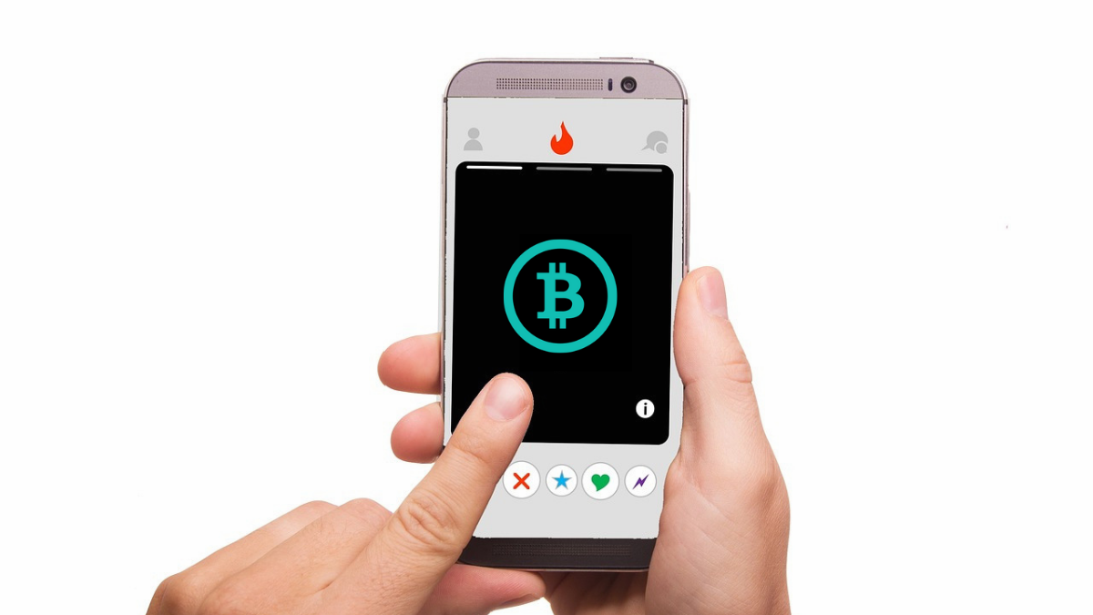 AFP invierten en cryptos y ya puedes pagar Tinder con Bitcoin imagen destacada