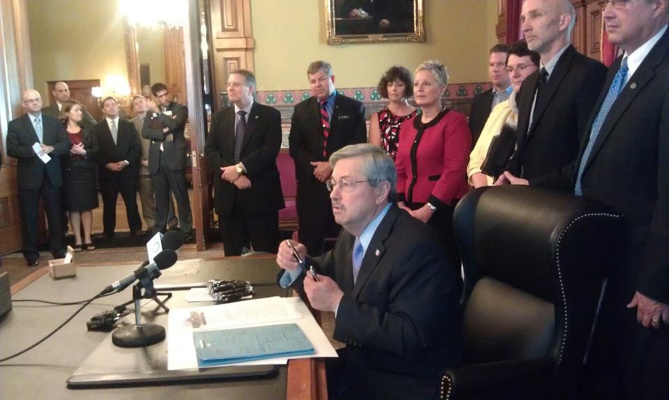 Gov. Terry Branstad signs into law on May 3, 2012, a bill that establishes an Iowa Public Information Board but also exempts certain preliminary drafts from being public records. 
