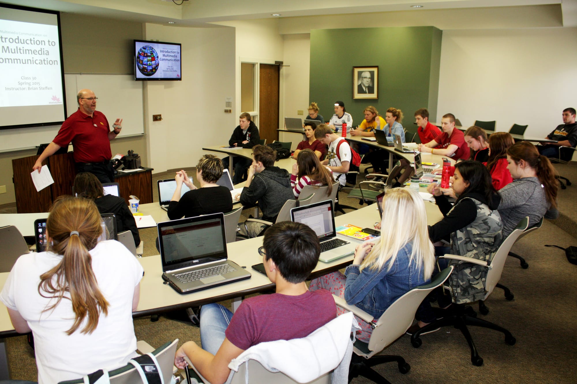 Simpson College Communications 101 class on April 13, 2015, taught by Brian Steffen. This class is an introduction to communications and media studies. Students in another class Steffen taught in spring 2015 produced the IowaWatch/Simpson College journalism project "Higher Education's Hidden Illnesses."